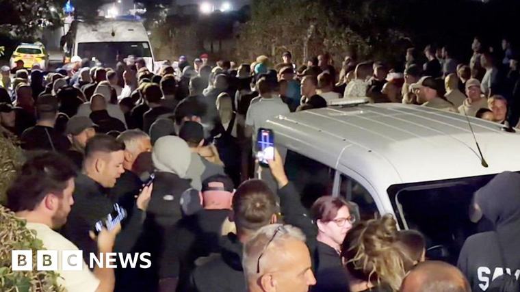 Watch: Anti-migrant boat protesters block roads in Portsmouth The government condemned "the intimidating and thuggish behaviour" of the demonstrators. Hampshire & Isle of Wight